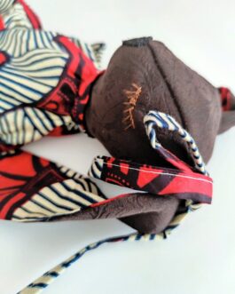 Doudou lapin habillé