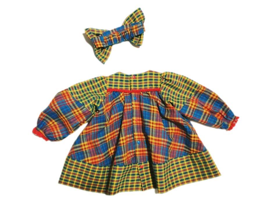 robe et bandeau en madras vue de dos