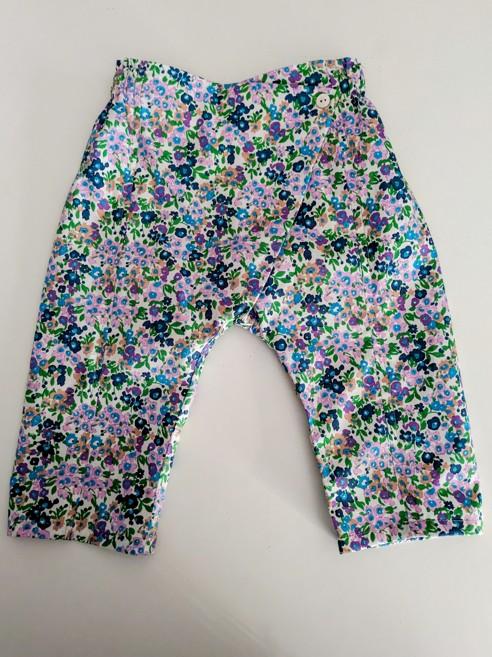 pantalon en liberty pour bébé devant