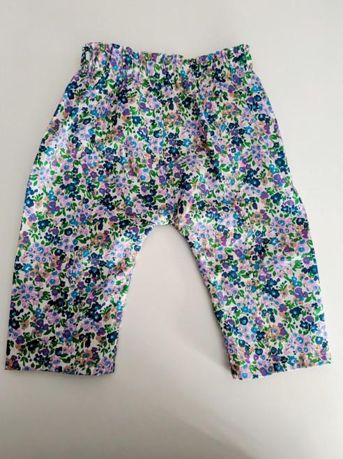 pantalon pour bébé en liberty vue de dos