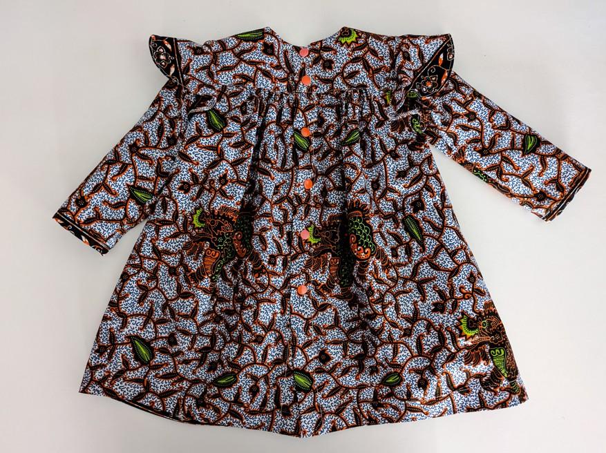 robe évasée avec des manches longues pour bébé