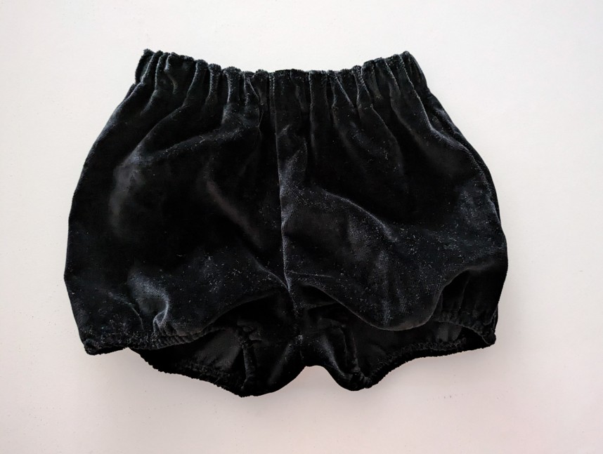 culotte short bloomer en velours lisse noir