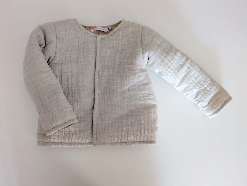 gilet pour enfant en triple gaze gris avec des manches longues